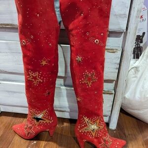 Ivy Kirzhner Red Star-Embellished Over the Knee Boots